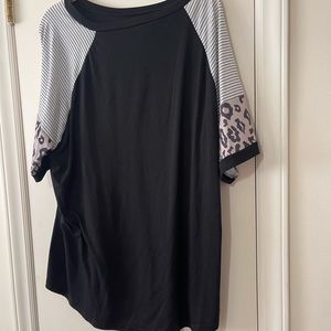 Leopard color block tee